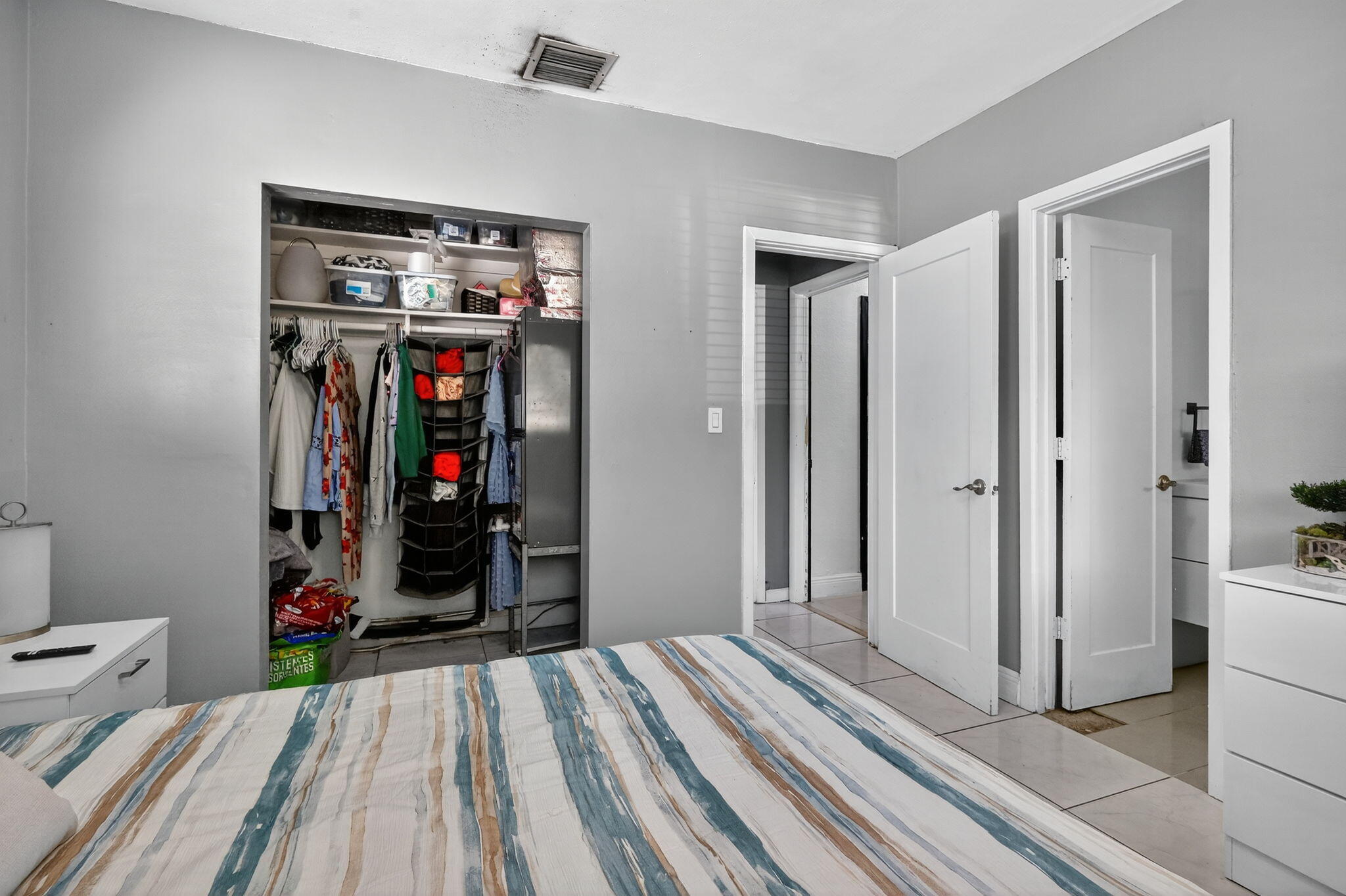 6120 Northwest 110th Terrace Hialeah, FL 33012 - Photo 31 of 64 19-web-or-mls-8H3A1707