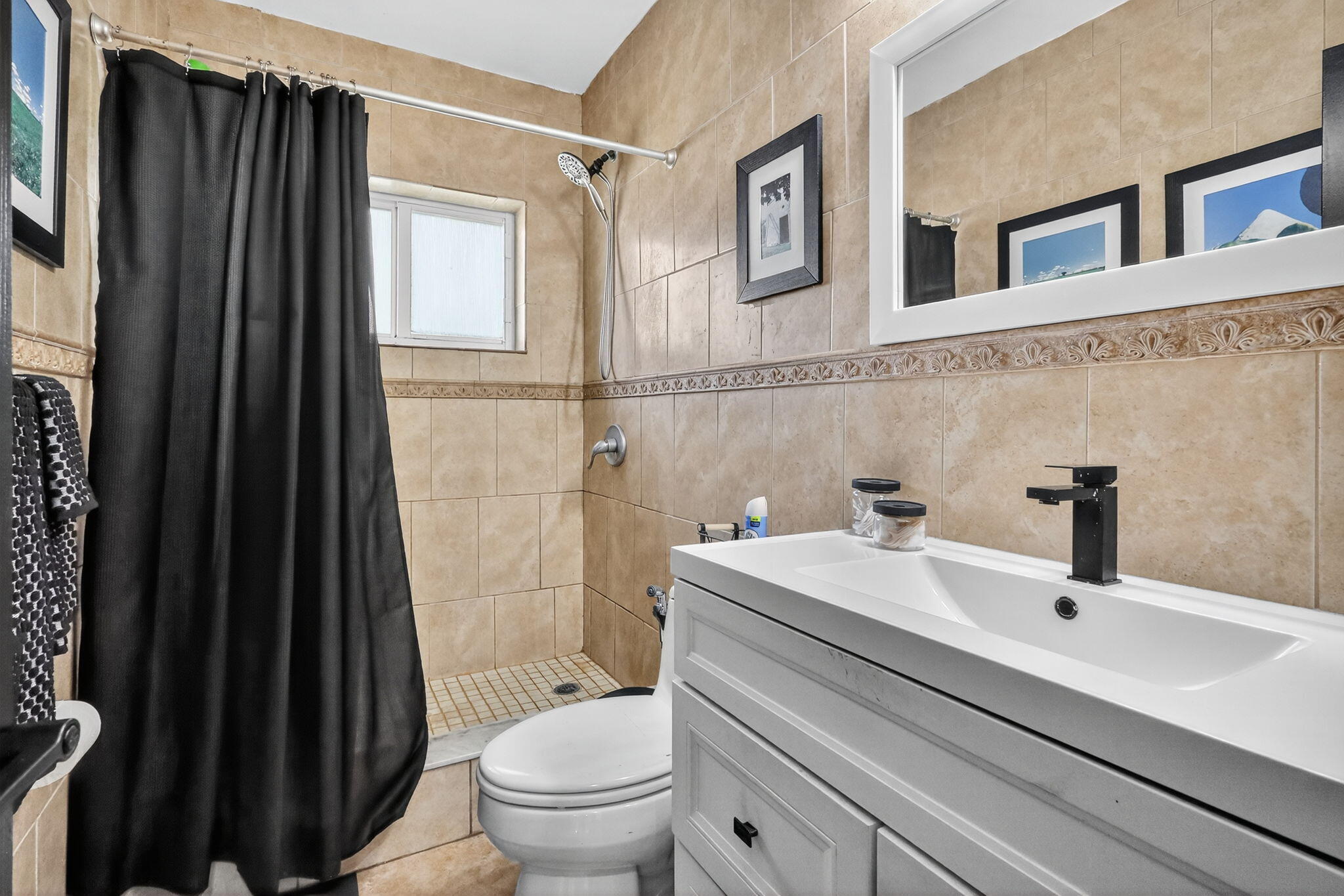 6120 Northwest 110th Terrace Hialeah, FL 33012 - Photo 41 of 64 16-web-or-mls-8H3A1694