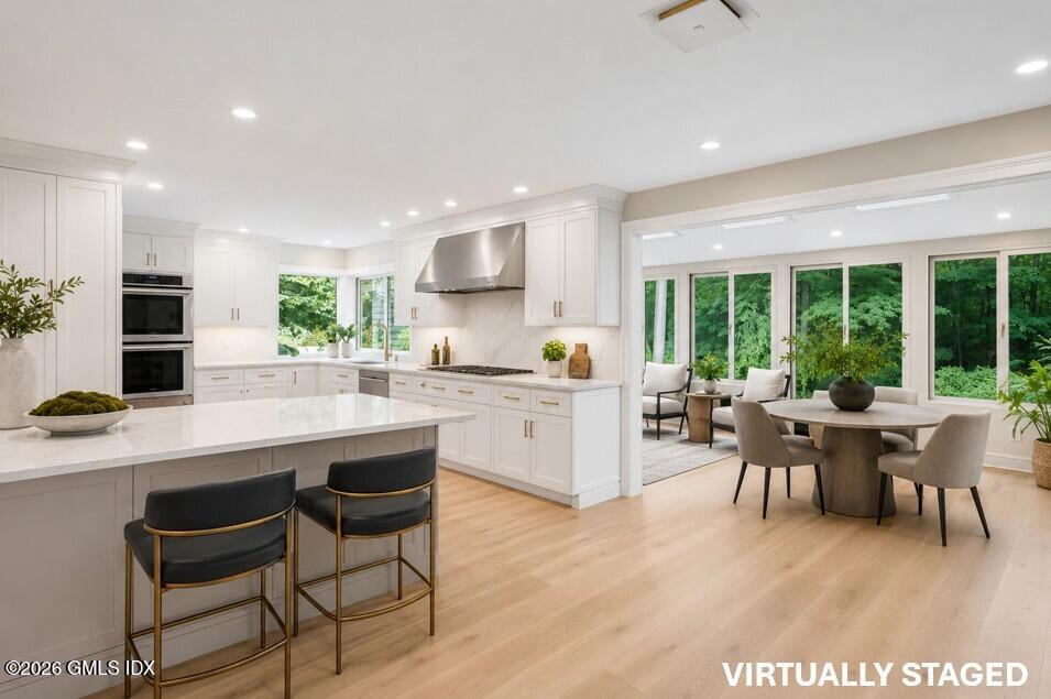 108 Perkins Road Greenwich, CT 06830 - Photo 21 of 39 19a. Kitchen (Virtually Staged)