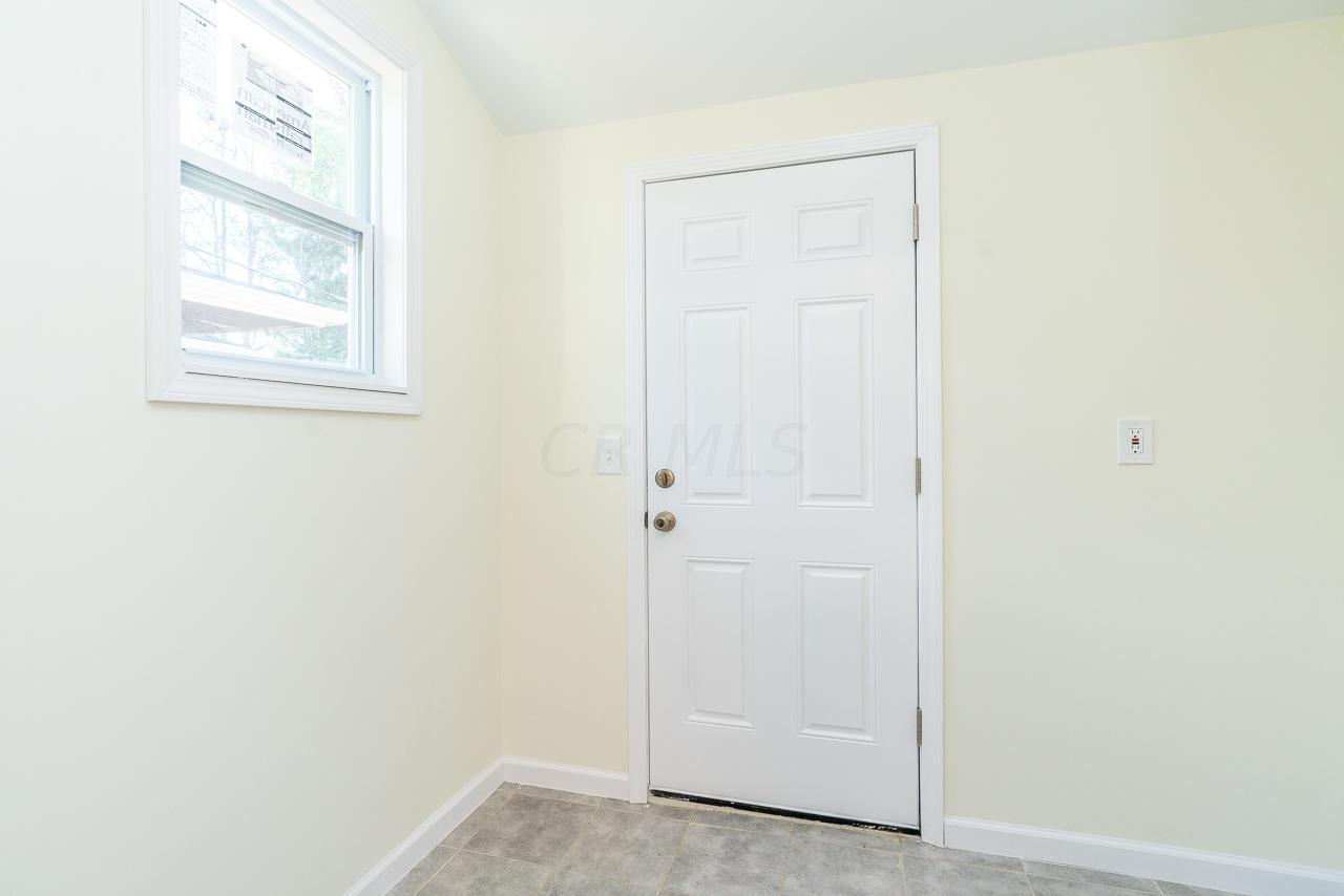 1321 Lockbourne Road Columbus, OH 43206 - Photo 22 of 41