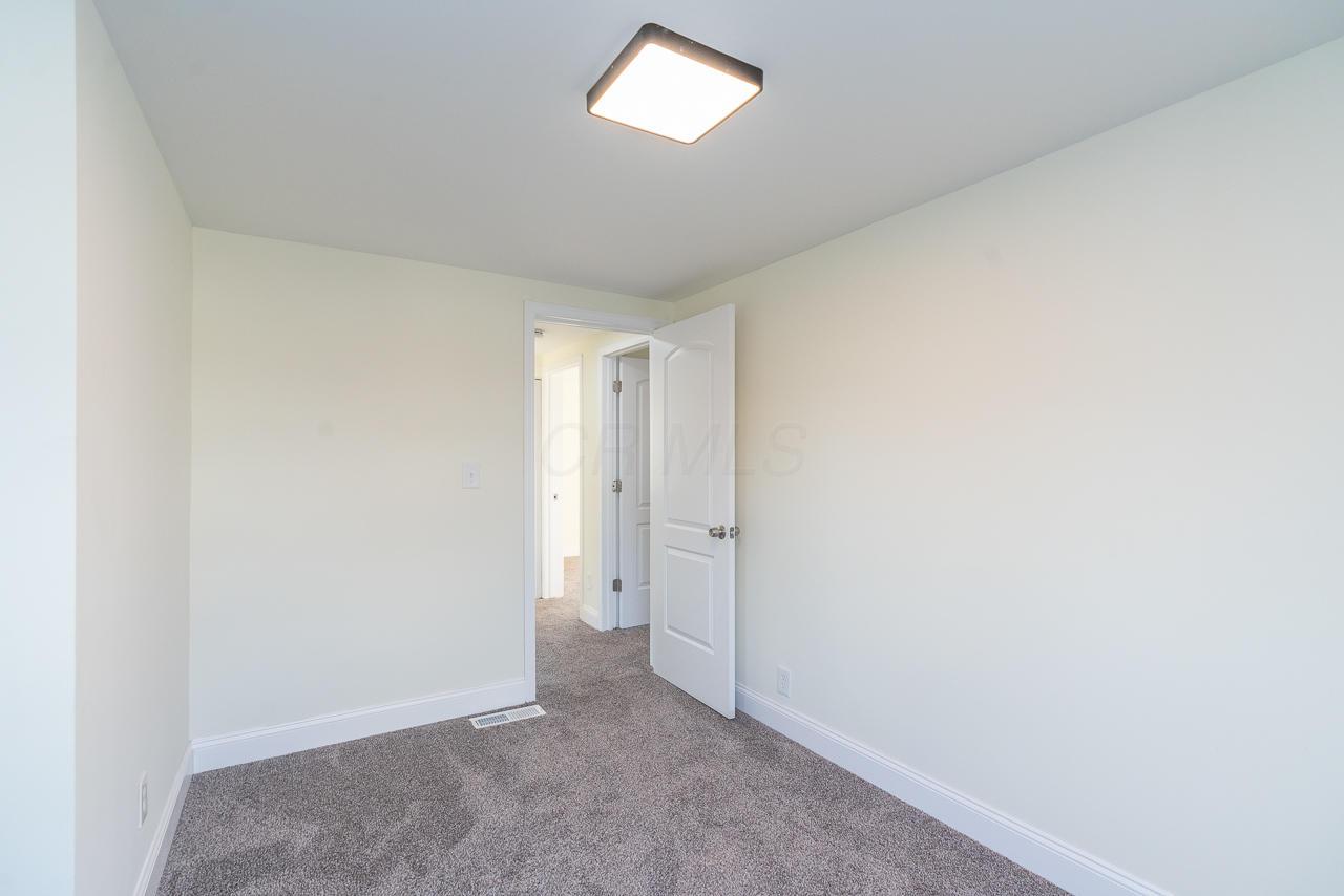 1321 Lockbourne Road Columbus, OH 43206 - Photo 27 of 41