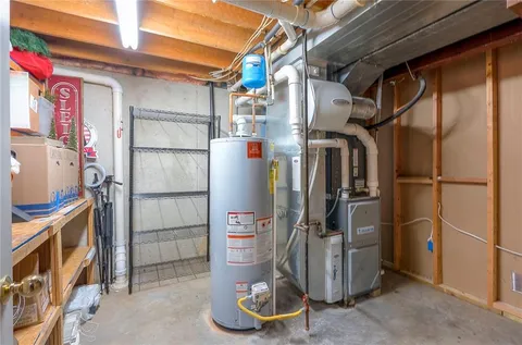 $339,950 | 13741 Lawrence Avenue, Bonner Springs, KS 66012