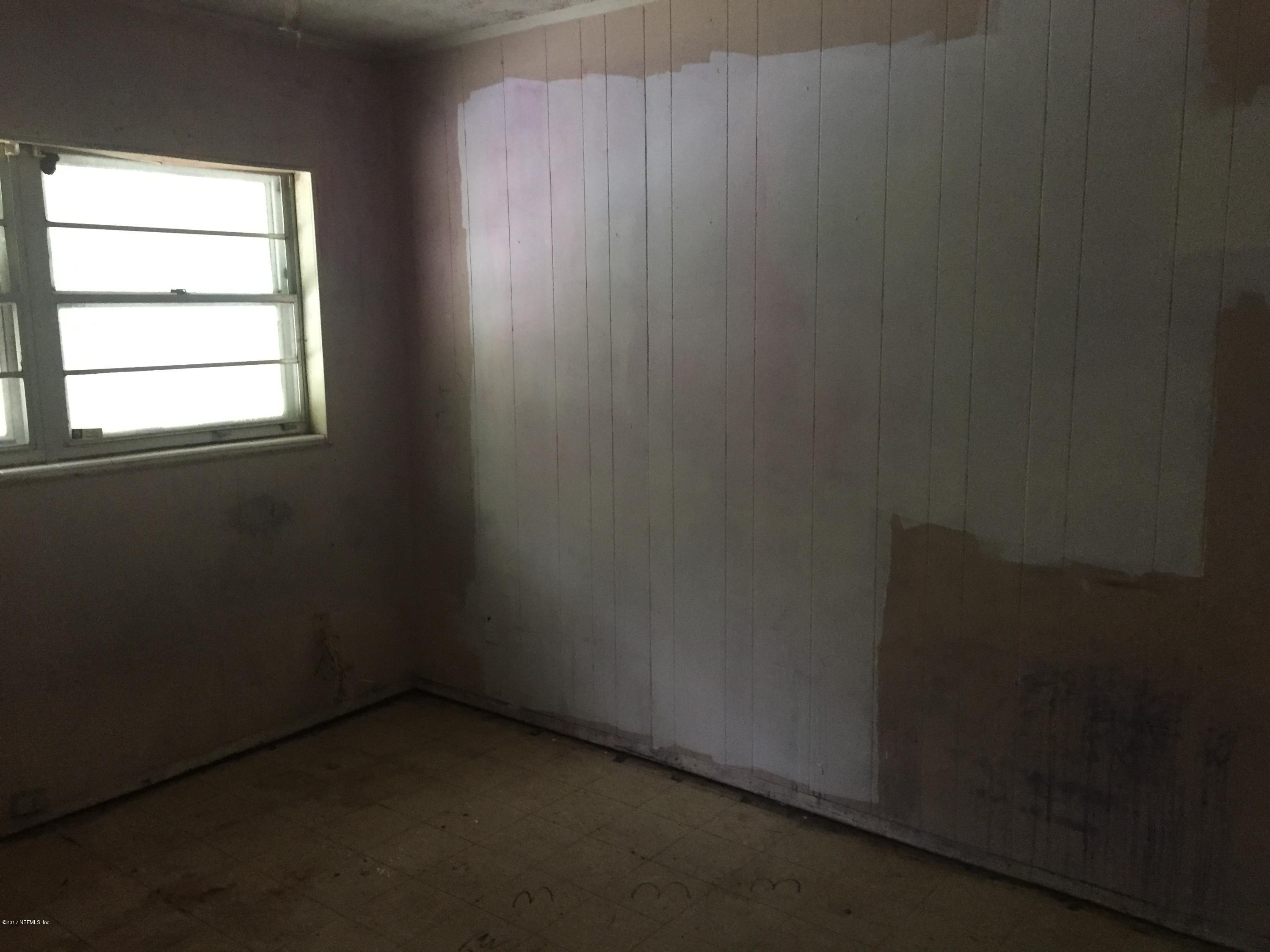 2226 Leon Road Jacksonville, FL 32246 - Photo 12 of 15 IMG_9708