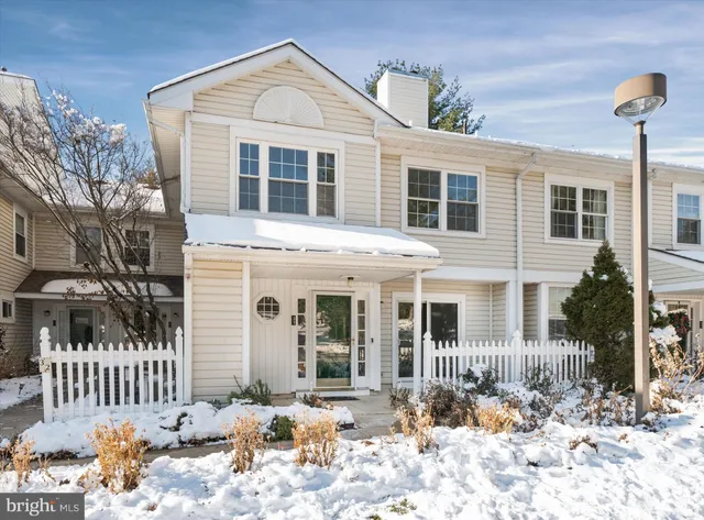 $2,900 | 31 Ashley Court, Unit 31, Chester Heights, PA 19342