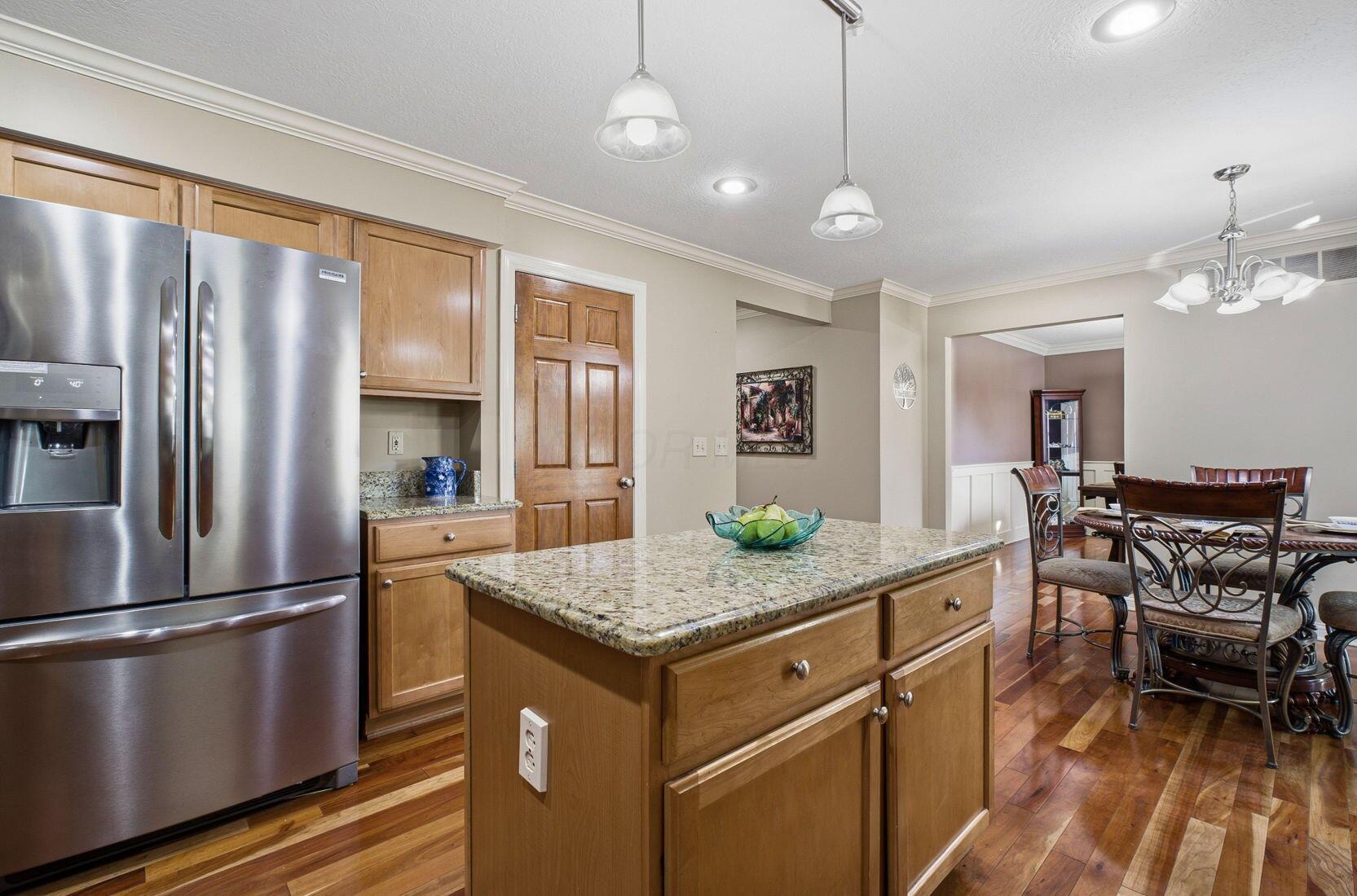 2216 Reeves Avenue Lewis Center, OH 43035 - Photo 16 of 53 Kitchen