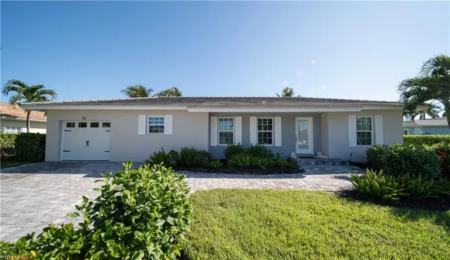 front view of house with a yard