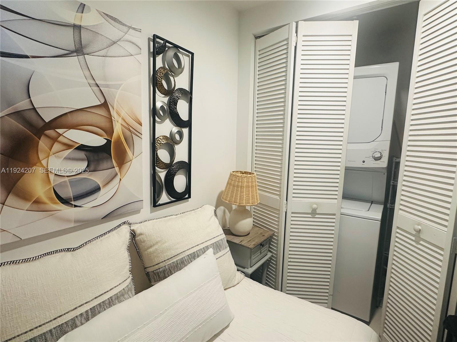 121 Northeast 34th Street, Unit 3014 Miami, FL 33137 - Photo 23 of 54 a bathroom with a toilet and a shower