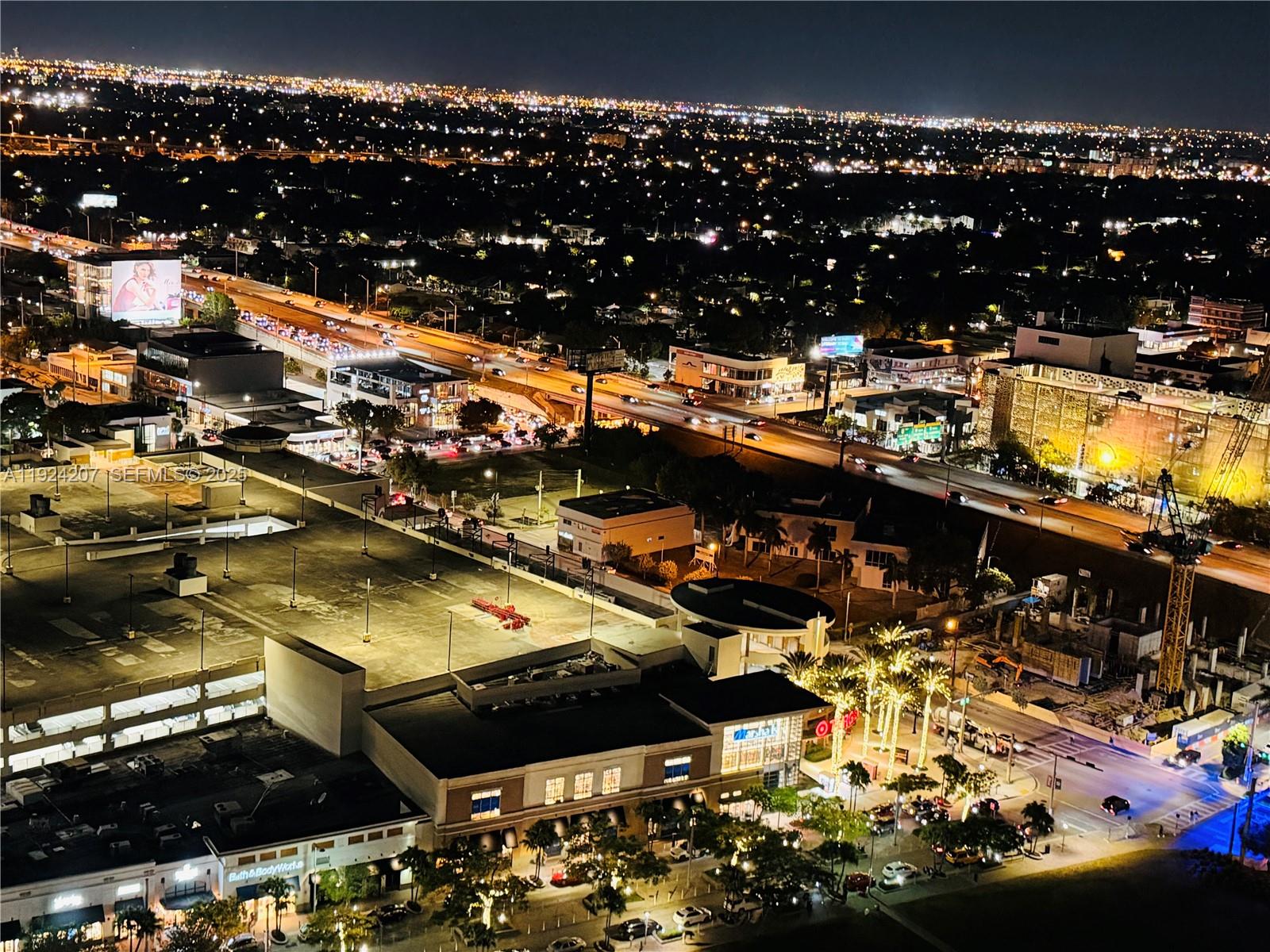 121 Northeast 34th Street, Unit 3014 Miami, FL 33137 - Photo 4 of 54 a city view