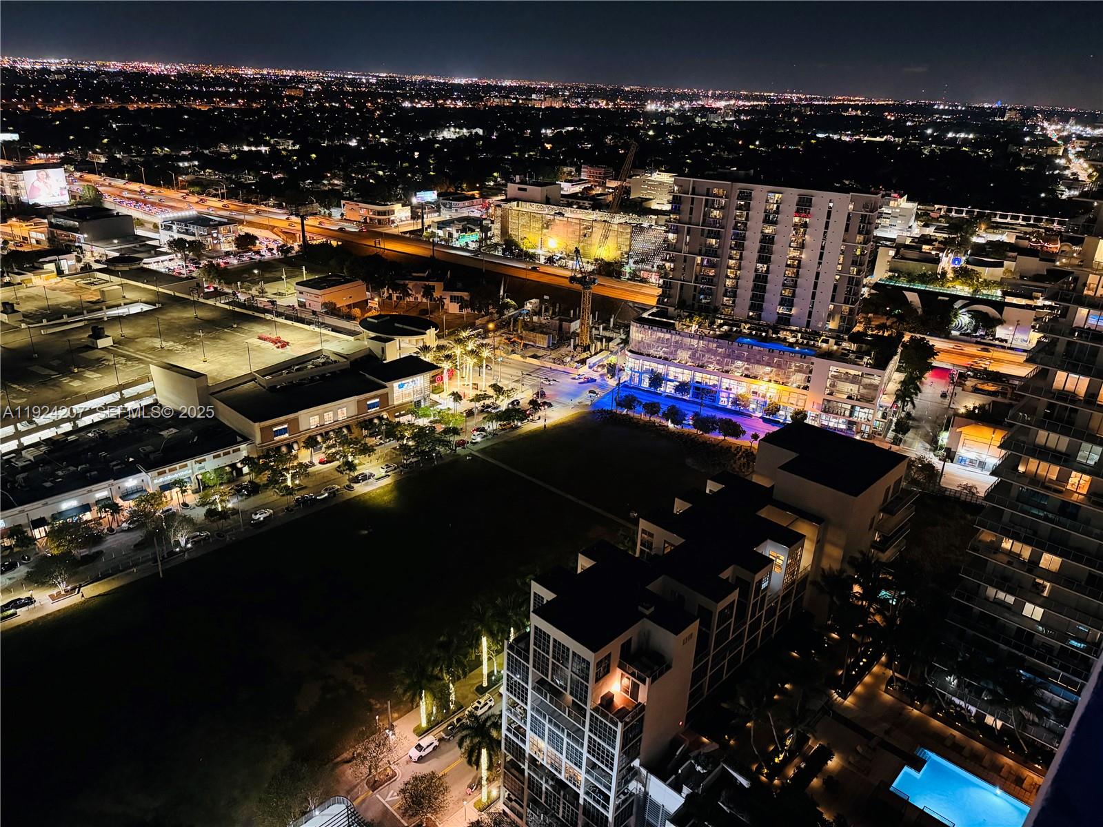 121 Northeast 34th Street, Unit 3014 Miami, FL 33137 - Photo 51 of 54