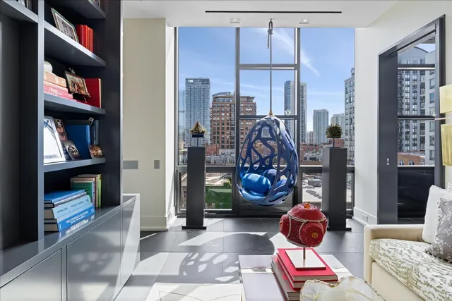 $2,295,000 | 400 West Huron Street, Unit 801, Chicago, IL 60654