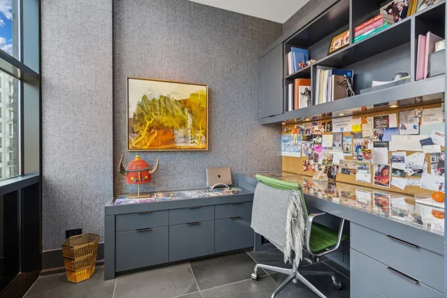 $2,295,000 | 400 West Huron Street, Unit 801, Chicago, IL 60654