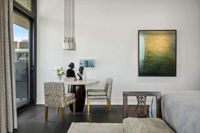 $2,295,000 | 400 West Huron Street, Unit 801, Chicago, IL 60654