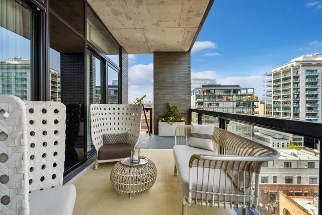 $2,295,000 | 400 West Huron Street, Unit 801, Chicago, IL 60654
