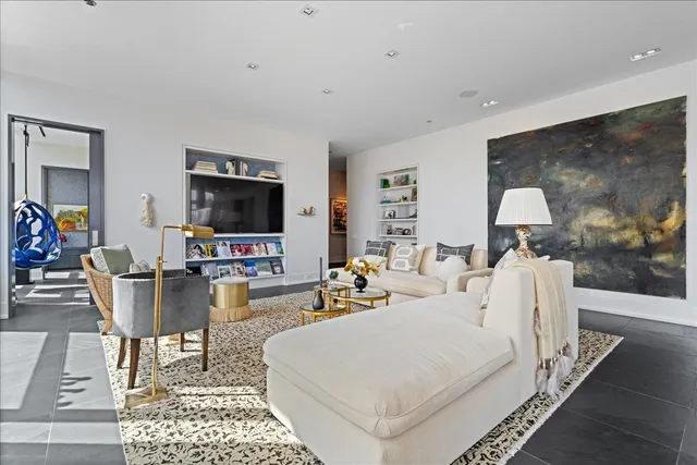 $2,295,000 | 400 West Huron Street, Unit 801, Chicago, IL 60654