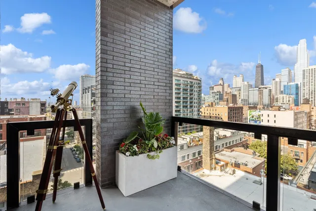 $2,295,000 | 400 West Huron Street, Unit 801, Chicago, IL 60654