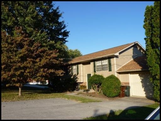 106 Tansi Lane Oak Ridge, TN 37830 - Photo 1 of 1 Primary Photo