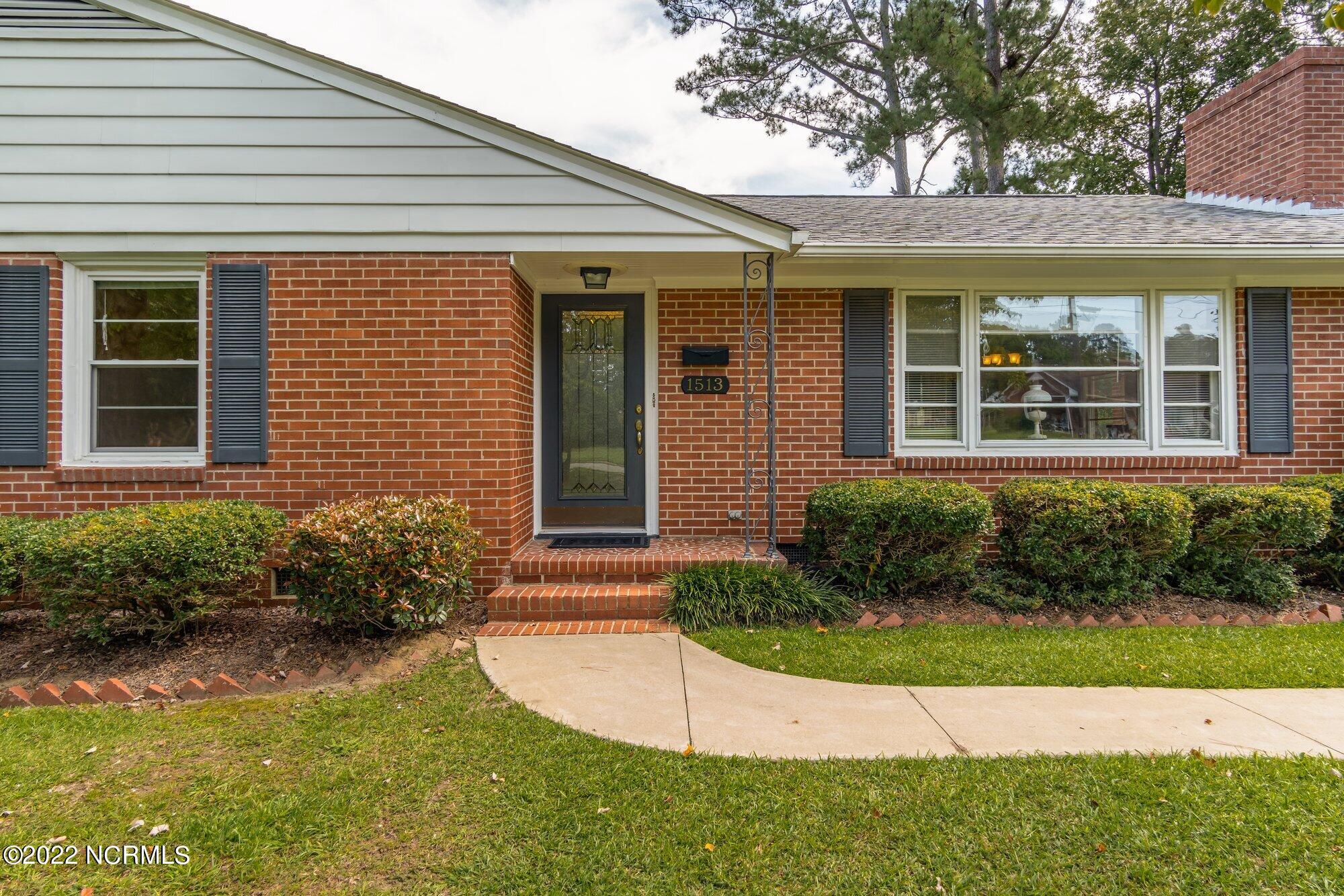 1513 W Road Kinston, NC 28501 - Photo 6 of 45 1513 West Rd-7
