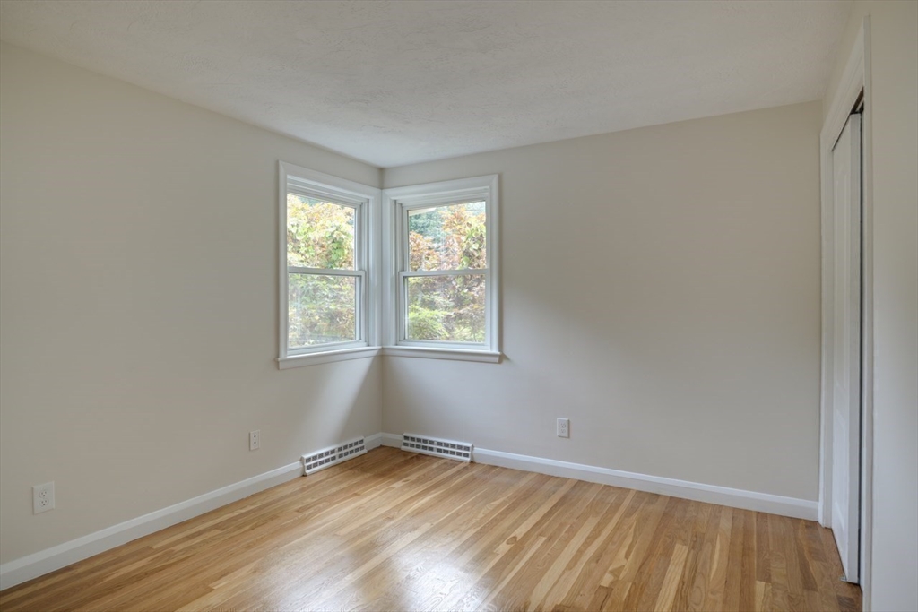 56 Oakvale Road Framingham, MA 01701 - Photo 18 of 34