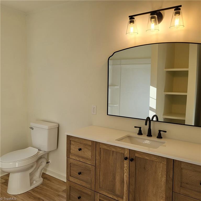 252 Pilotview Loop Madison, NC 27025 - Photo 21 of 29 Large bath with new vanity and tub/shower