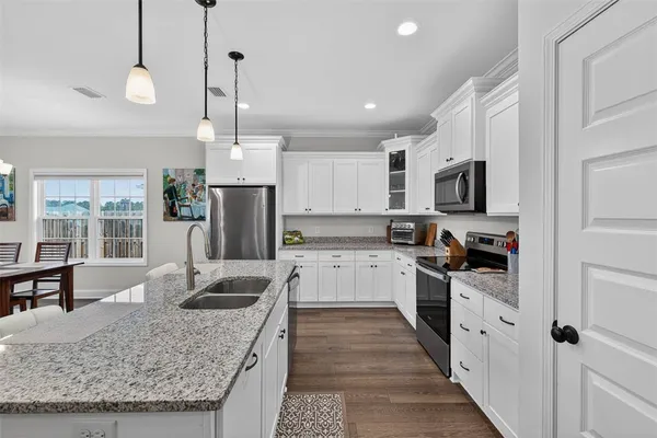 $394,900 | 61 Allie Loop, Brunswick, GA 31525