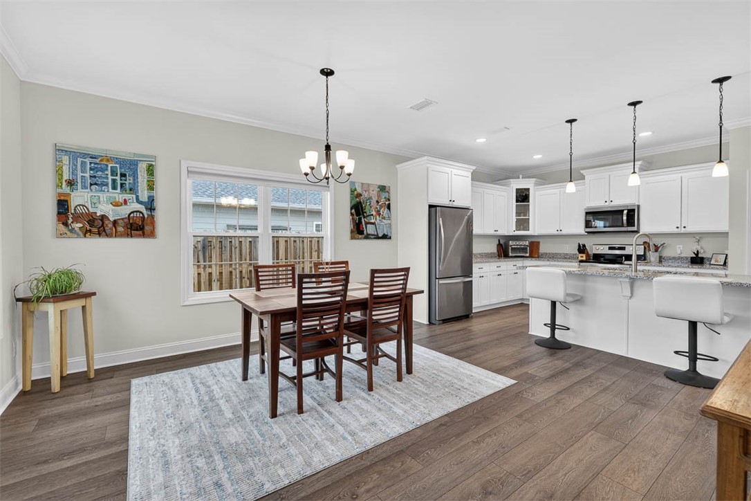 61 Allie Loop Brunswick, GA 31525 - Photo 9 of 34