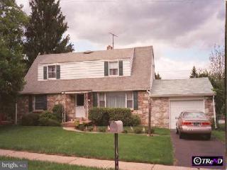 328 Twining Road Oreland, PA 19075 - Photo 1 of 1 Gallery Image 1