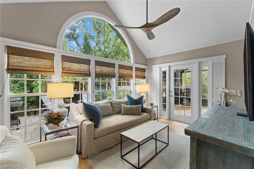 1261 Solana Road, Unit F4 Naples, FL 34103 - Photo 11 of 25 Gallery Image 11