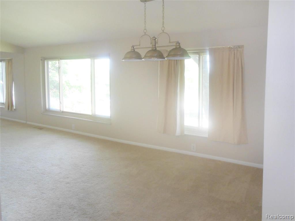 1127 Derby Road Birmingham, MI 48009 - Photo 6 of 18