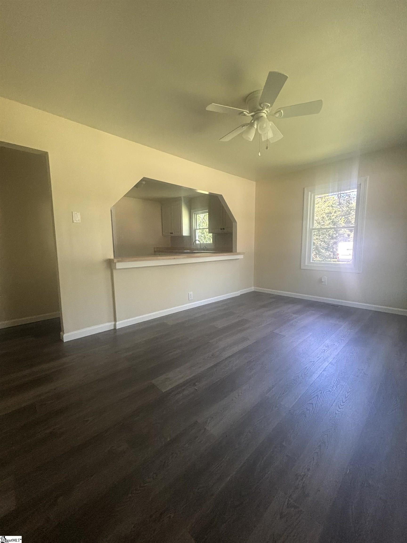 910 East Whitner Street Anderson, SC 29624 - Photo 7 of 18 Gallery Image 7