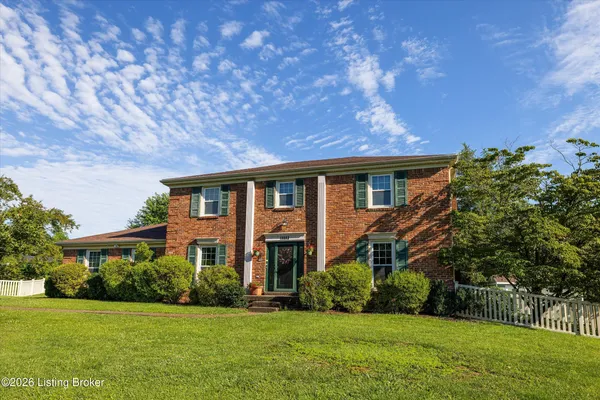 $439,000 | 13003 Honeysuckle Way, Prospect, KY 40059