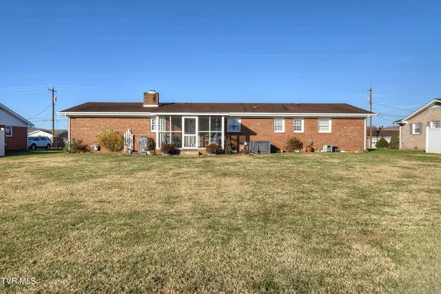 $394,900 | 153 Southgate Drive, Elizabethton, TN 37643