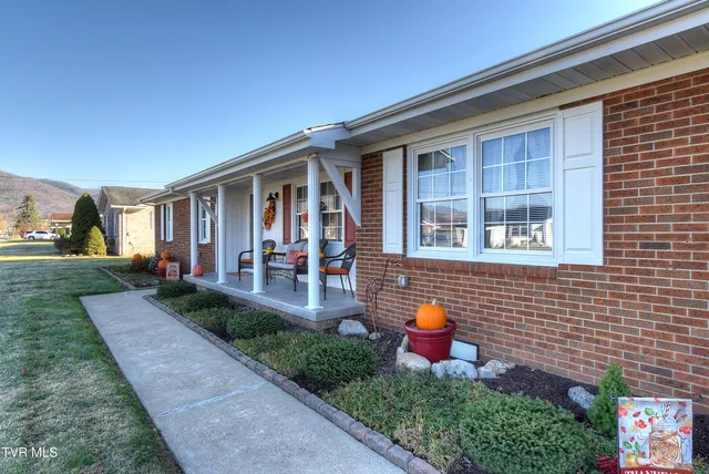 $394,900 | 153 Southgate Drive, Elizabethton, TN 37643