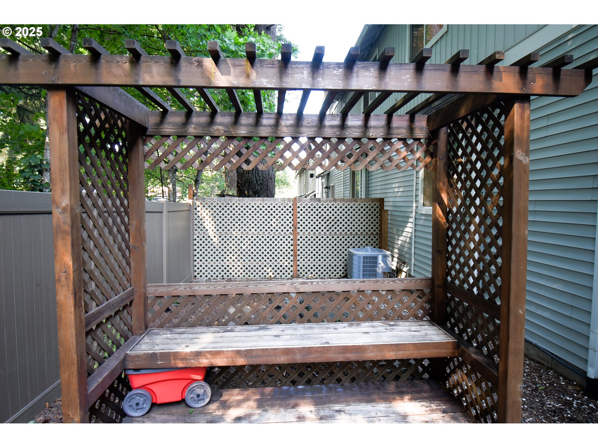 45 Katani Lane Cascade Locks, OR 97014 - Photo 25 of 28