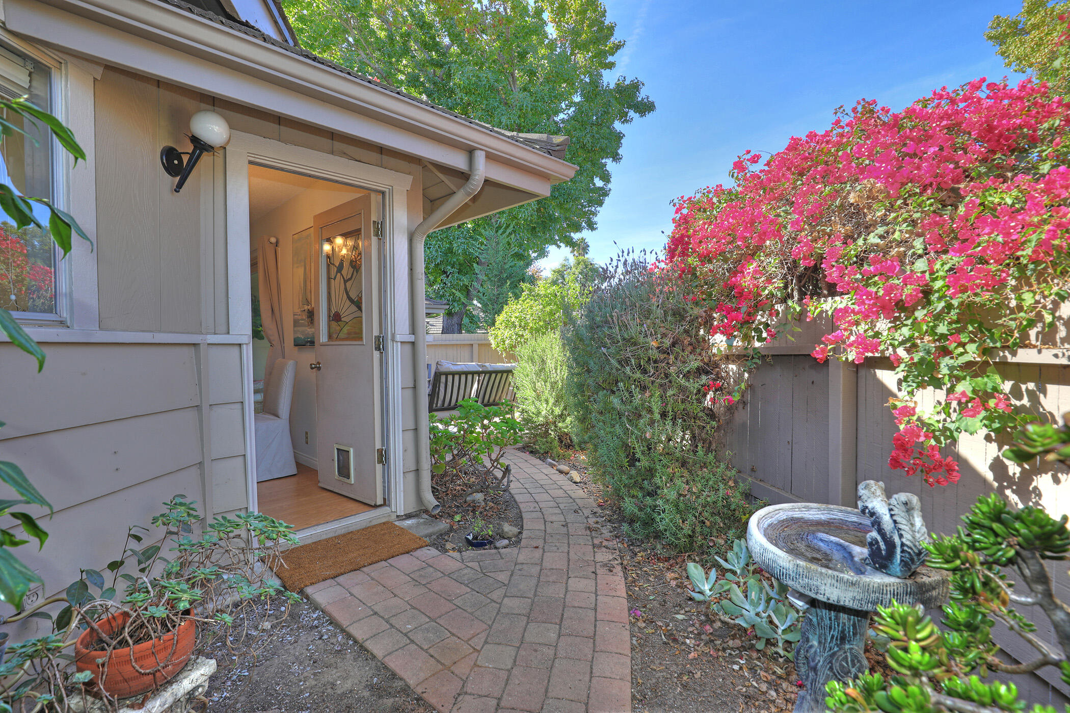 5808 Encina Road, Unit 1 Goleta, CA 93117 - Photo 16 of 23 Patio