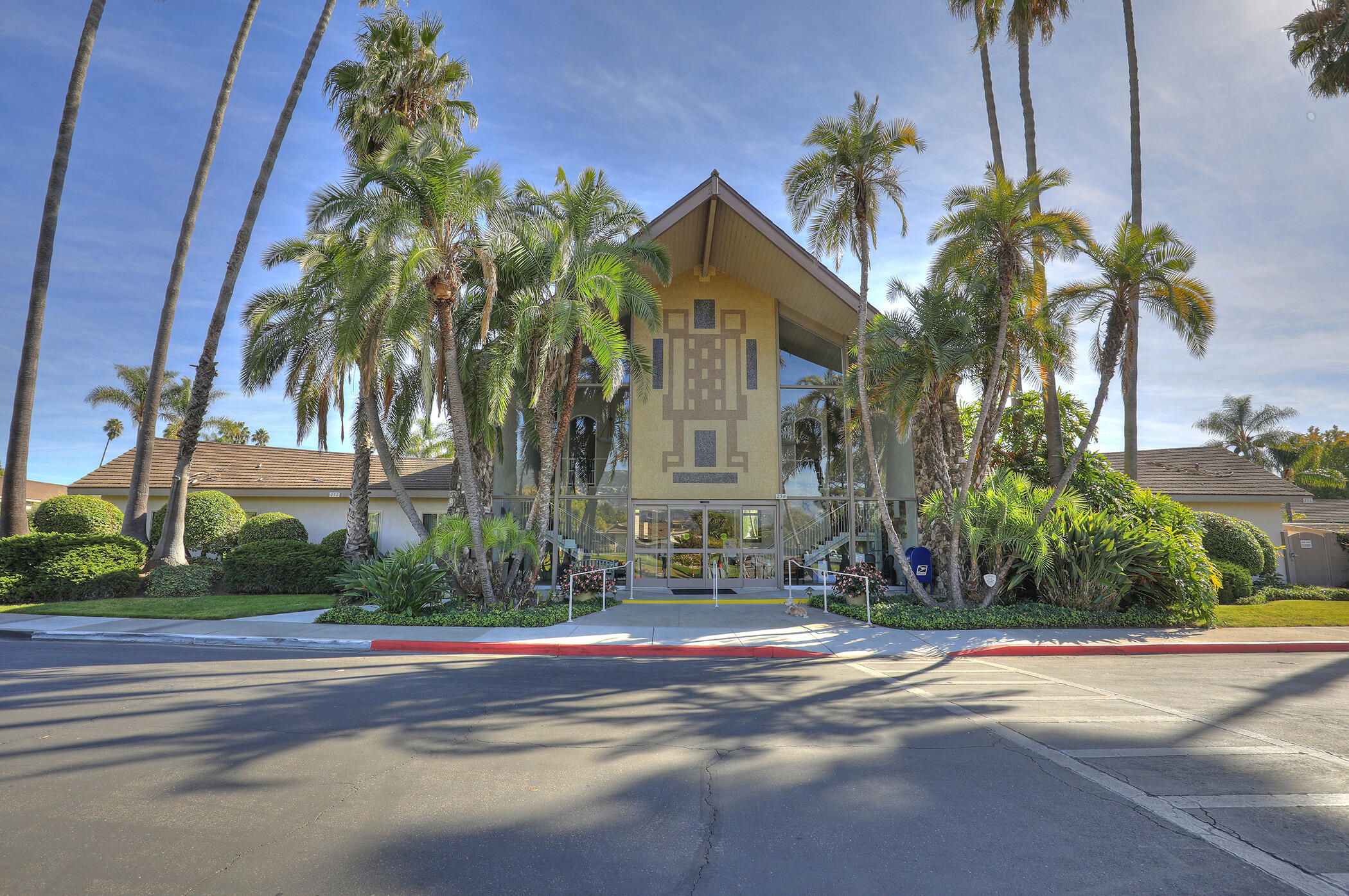 5808 Encina Road, Unit 1 Goleta, CA 93117 - Photo 19 of 23 Community Clubhouse