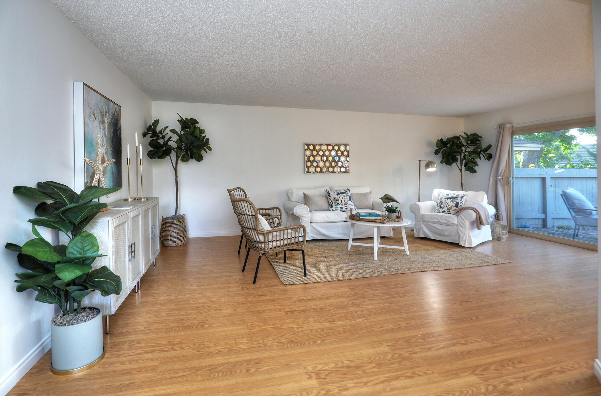 5808 Encina Road, Unit 1 Goleta, CA 93117 - Photo 3 of 23 Living room 2