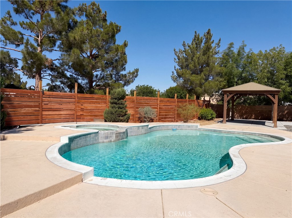 15358 Lookout Road Apple Valley, CA 92307 - Photo 26 of 28