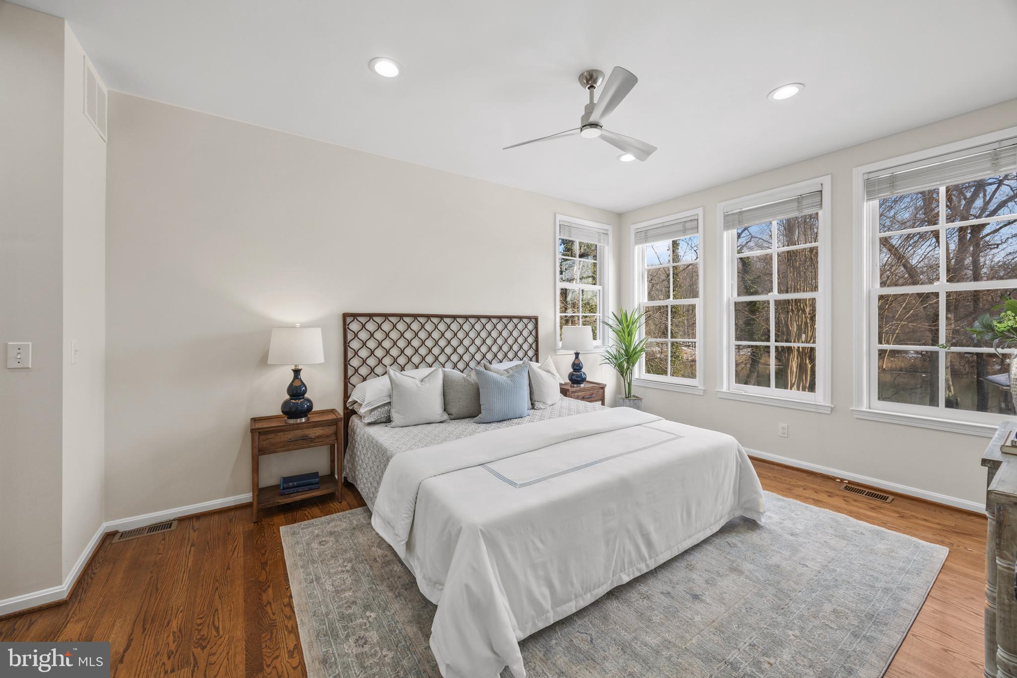 1701 River Road Annapolis, MD 21409 - Photo 16 of 35 Primary bedroom suite