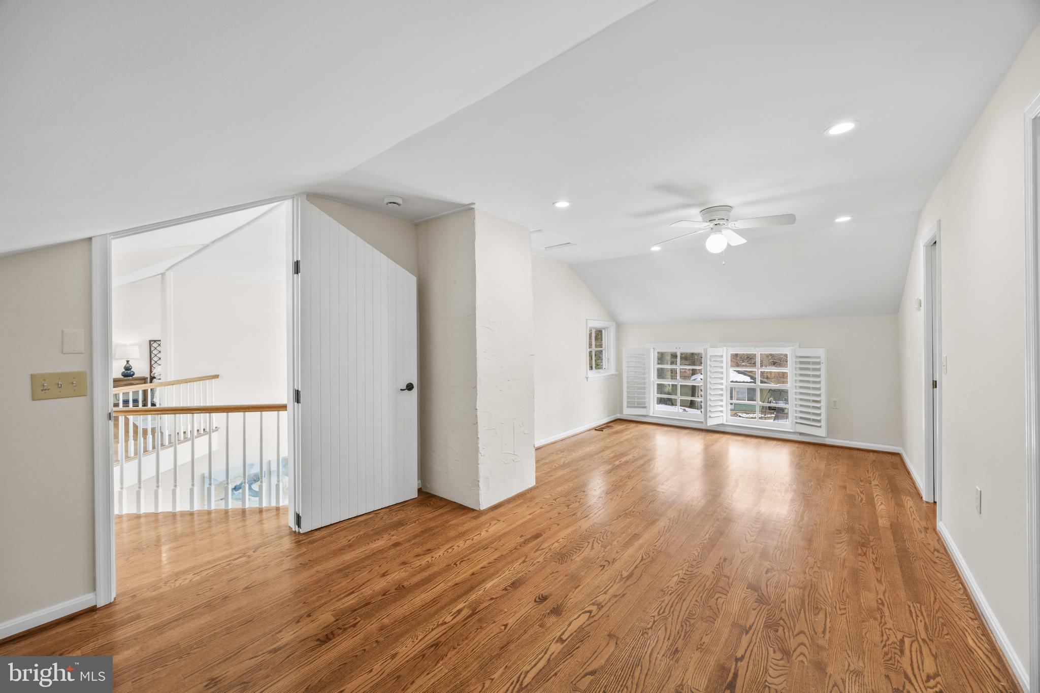 1701 River Road Annapolis, MD 21409 - Photo 19 of 35 Ensuite Bedroom
