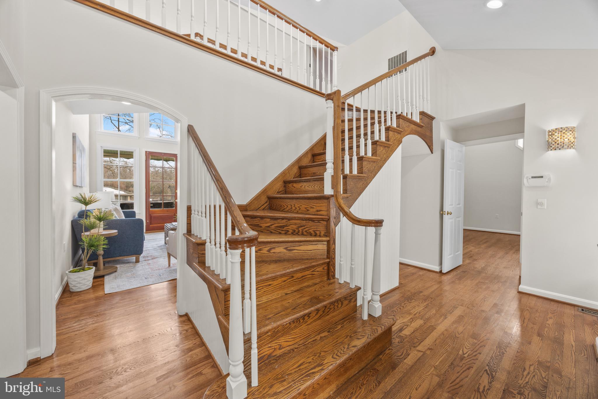 1701 River Road Annapolis, MD 21409 - Photo 5 of 35 Spacious foyer