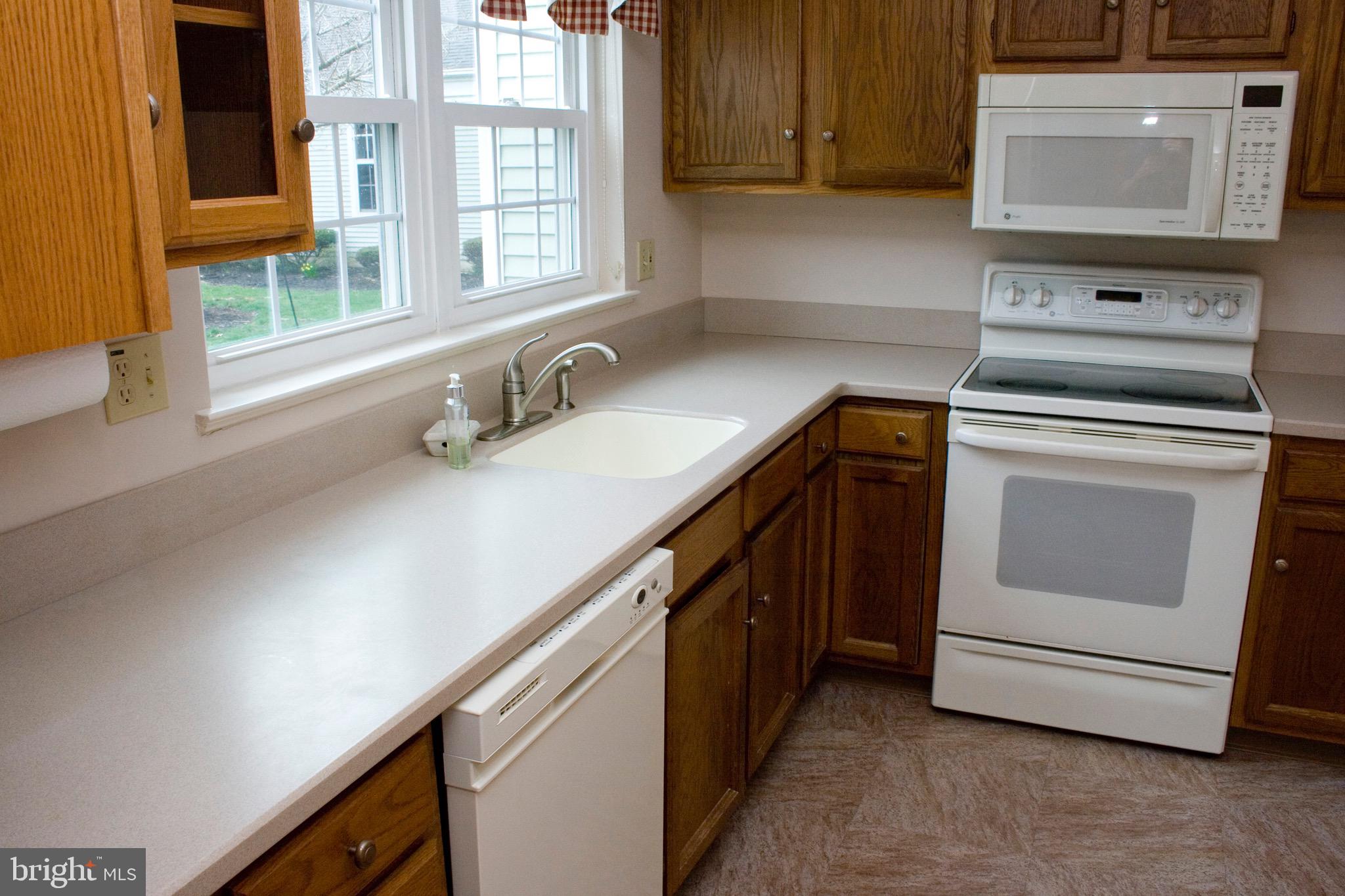 2238 Wexford Road Palmyra, PA 17078 - Photo 2 of 18 Gallery Image 2