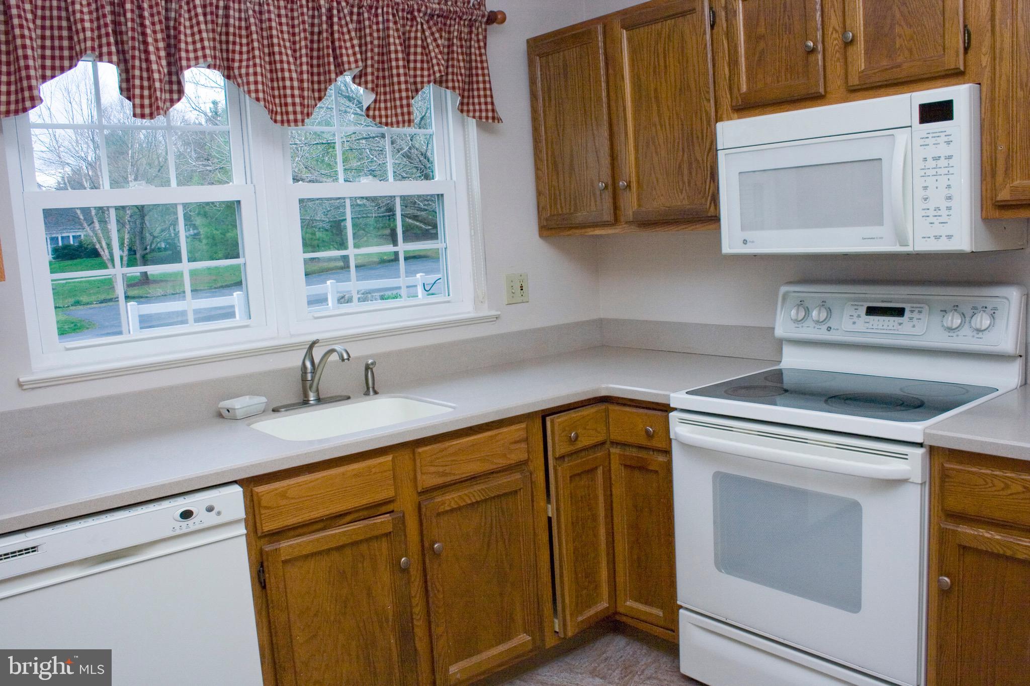 2238 Wexford Road Palmyra, PA 17078 - Photo 3 of 18 Gallery Image 3