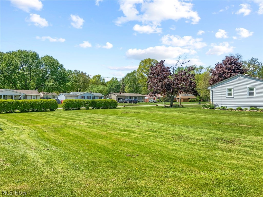 4494 Viall Road Youngstown, OH 44515 - Photo 3 of 12 Gallery Image 3