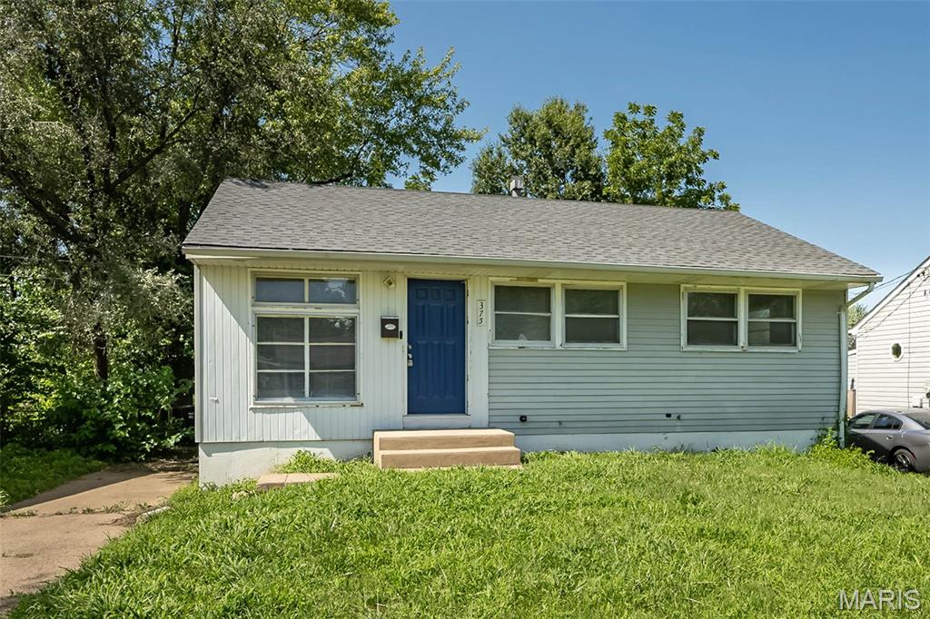375 Cameron Road St. Louis, MO 63137 - Photo 3 of 36 Gallery Image 3