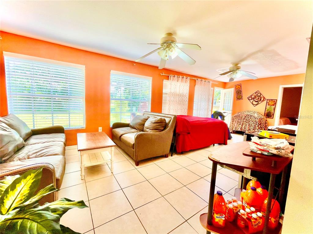 4321 South Lockwood Ridge Road Sarasota, FL 34231 - Photo 4 of 7