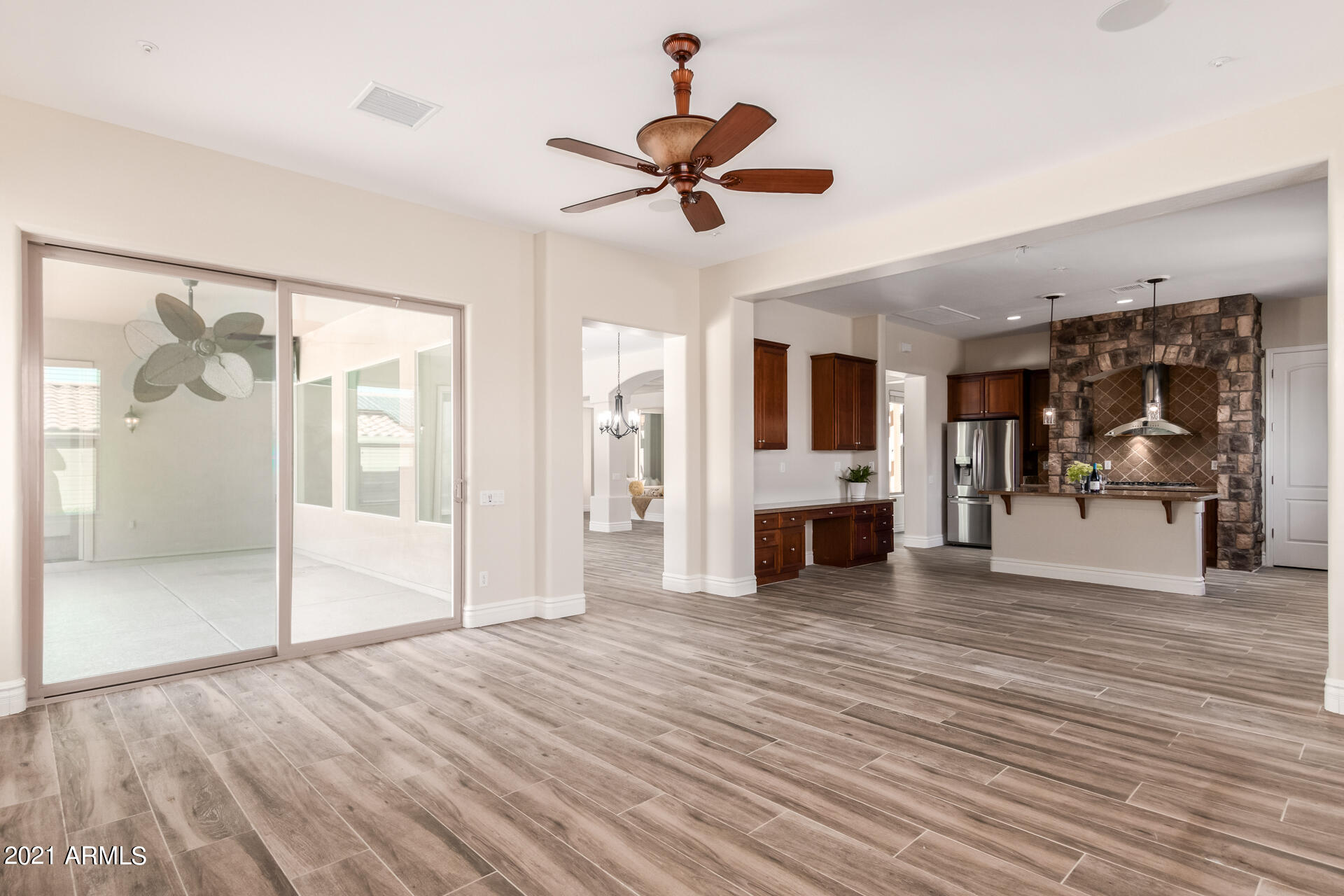 8665 West Rowel Road Peoria, AZ 85383 - Photo 12 of 55 0012-12 Rowel 8665