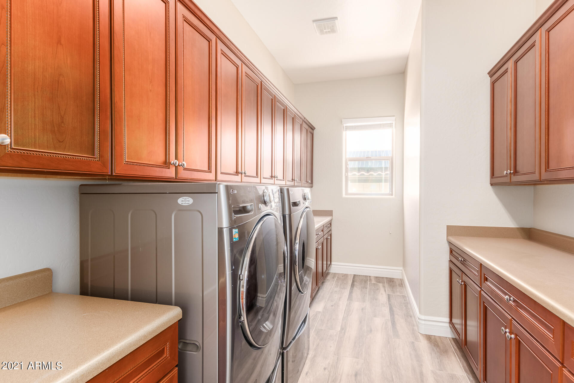 8665 West Rowel Road Peoria, AZ 85383 - Photo 31 of 55 0031-31 Rowel 8665