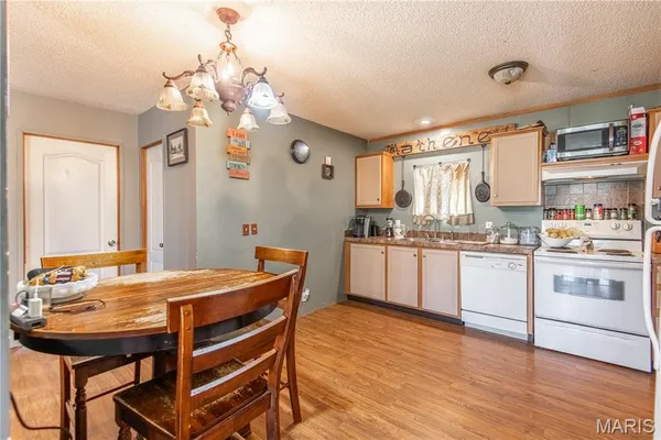 $157,900 | 19910 Bcr 458 Marble Hill, Marble Hill, MO 63764