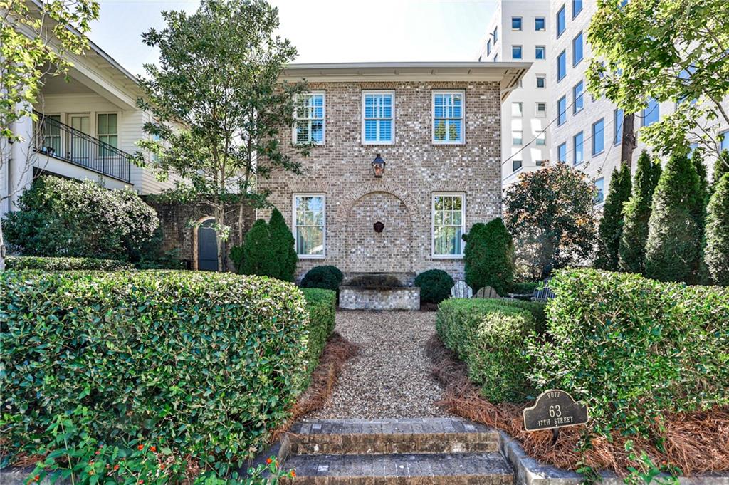 63 17th St Northeast  