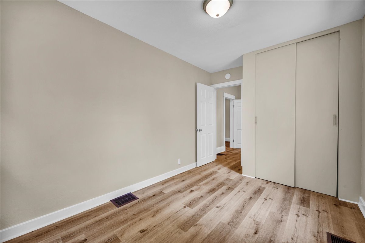 508 South Grant Street Sullivan, IL 61951 - Photo 18 of 23